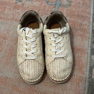 Universal Thread Espadrille sneaker